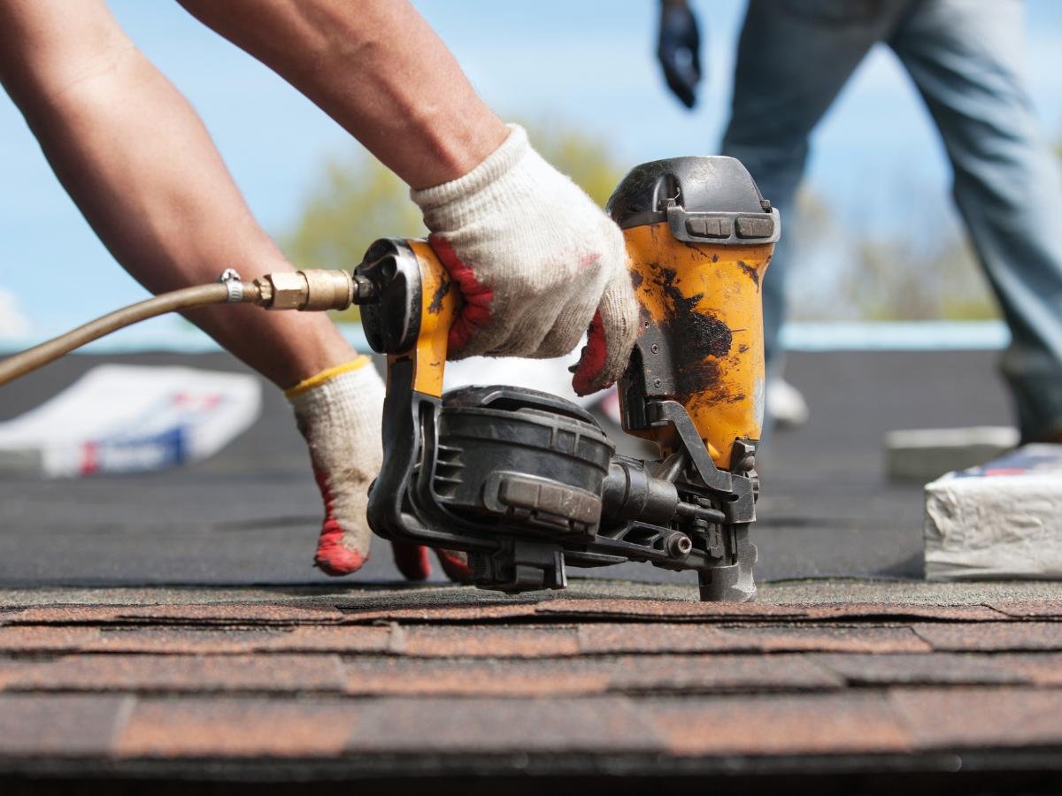 Professional roof repair in Troutdale, OR delivering durable solutions for leaks, storm damage, and aging shingles